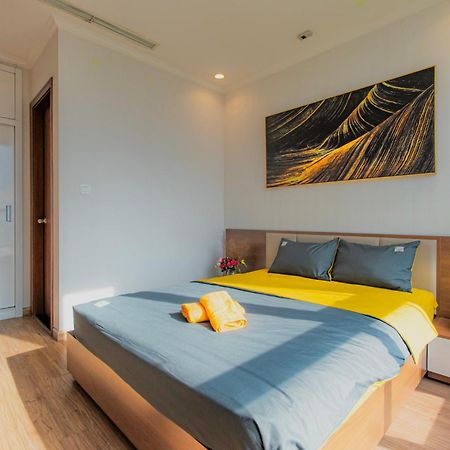 Chalton Suites - Landmark 81 Area, Ice Rink & Grand Park Ho Chi Minh City Exterior photo