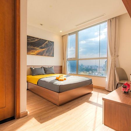 Chalton Suites - Landmark 81 Area, Ice Rink & Grand Park Ho Chi Minh City Exterior photo
