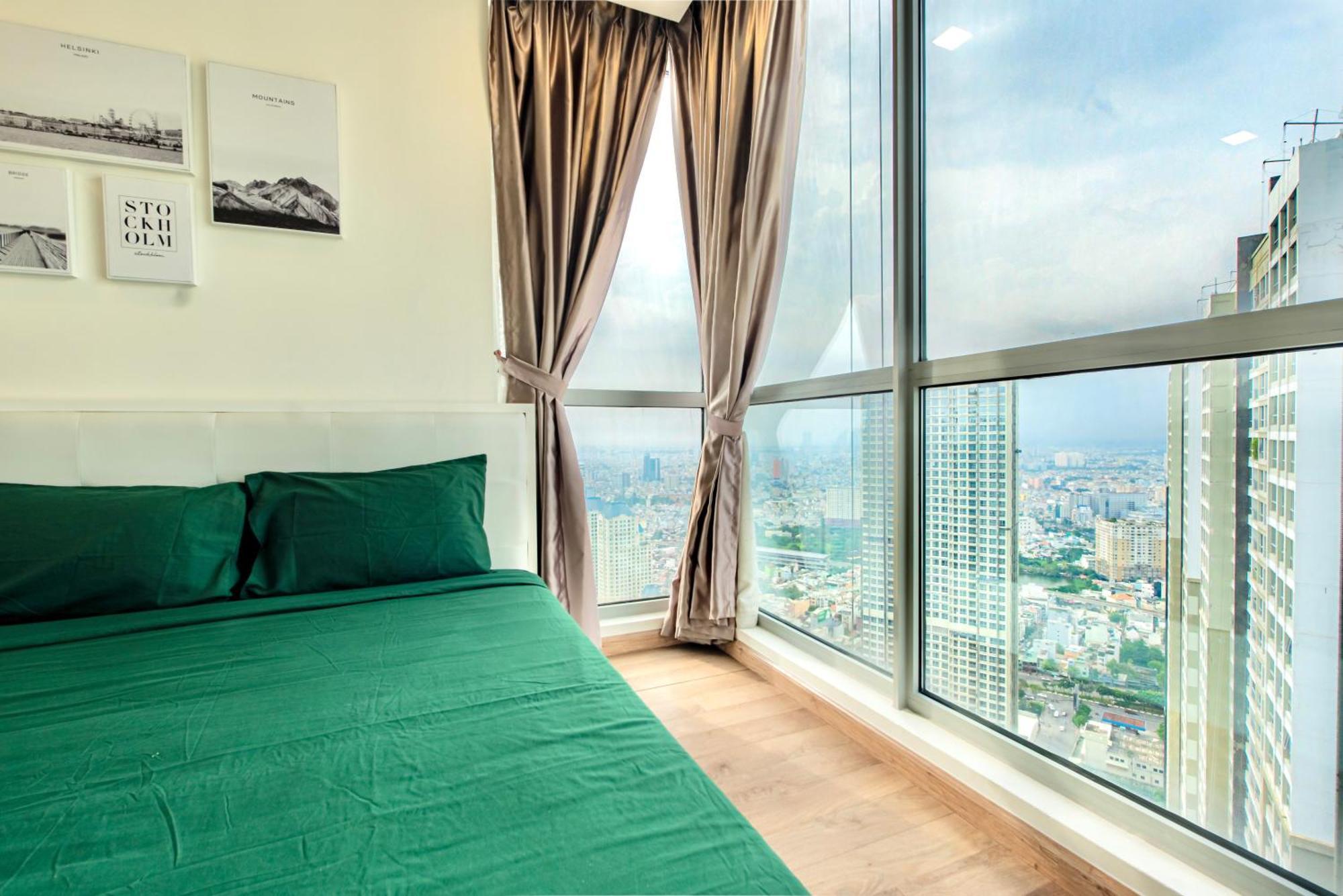 Chalton Suites - Landmark 81 Area, Ice Rink & Grand Park Ho Chi Minh City Exterior photo