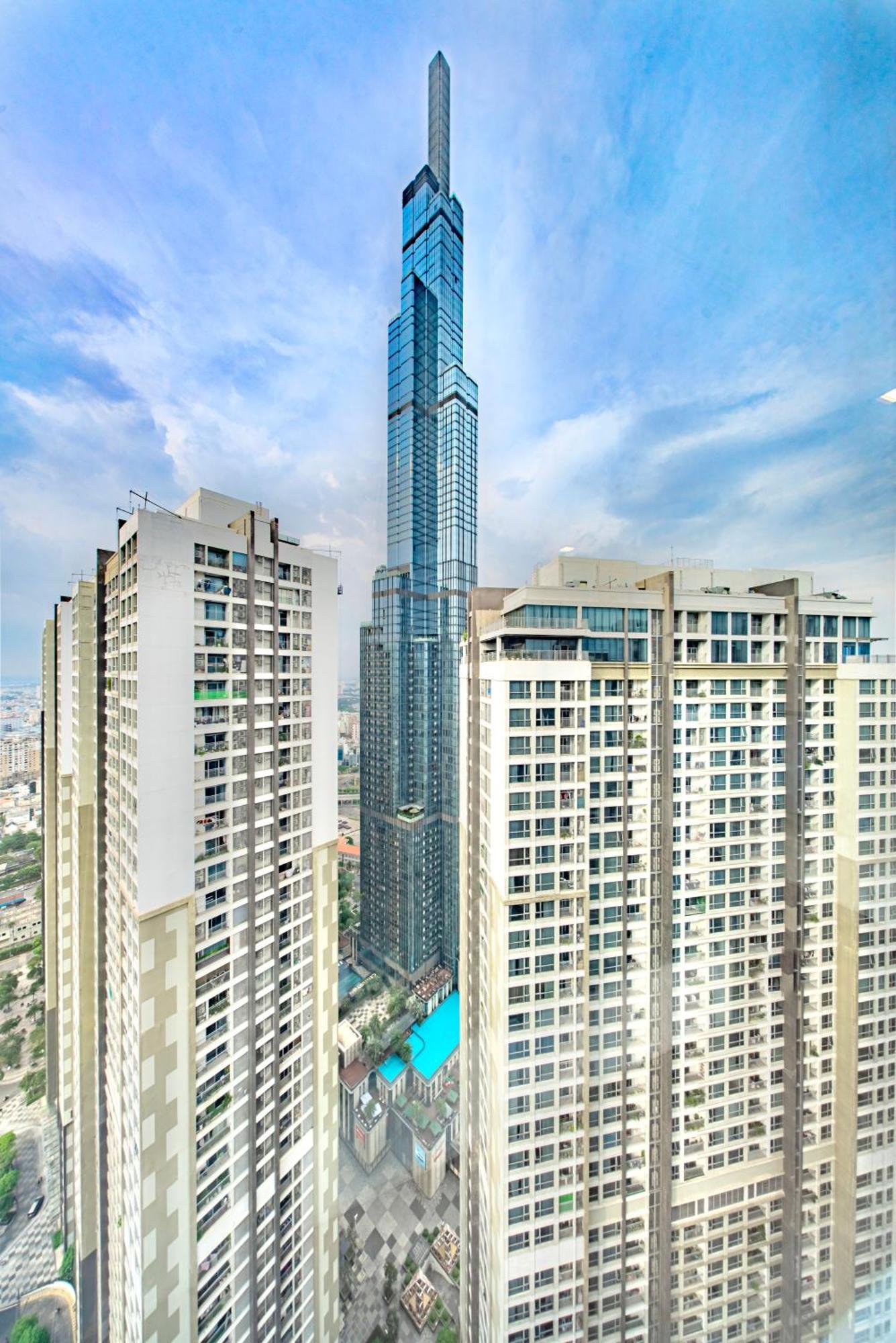 Chalton Suites - Landmark 81 Area, Ice Rink & Grand Park Ho Chi Minh City Exterior photo