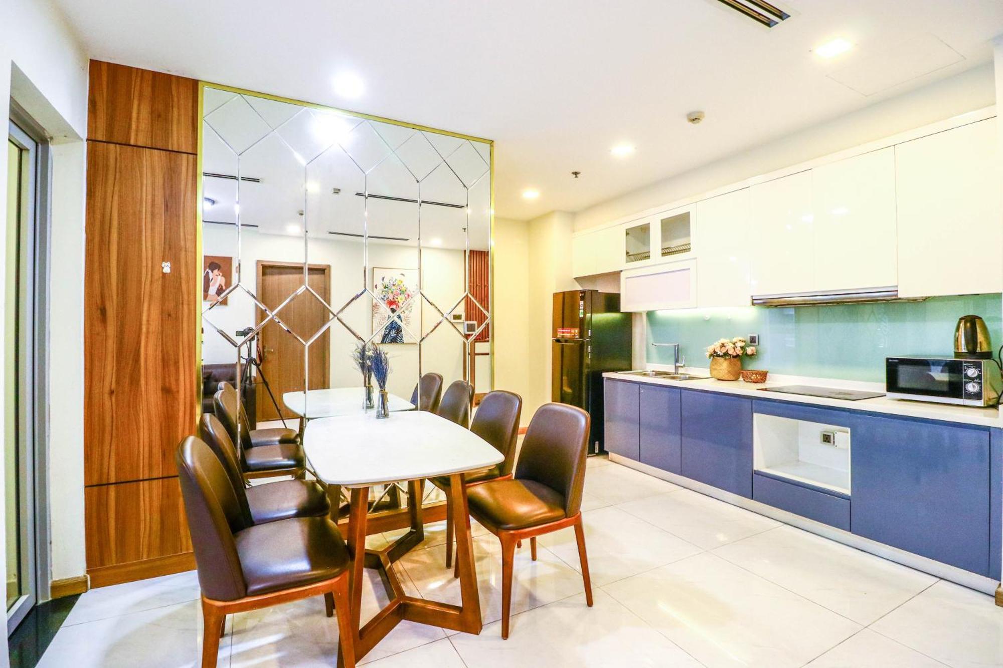 Chalton Suites - Landmark 81 Area, Ice Rink & Grand Park Ho Chi Minh City Exterior photo